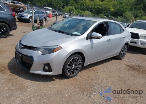 2016 Toyota Corolla S Premium z USA, uszkodzony, nr VIN 2T1BURHE5GC618948